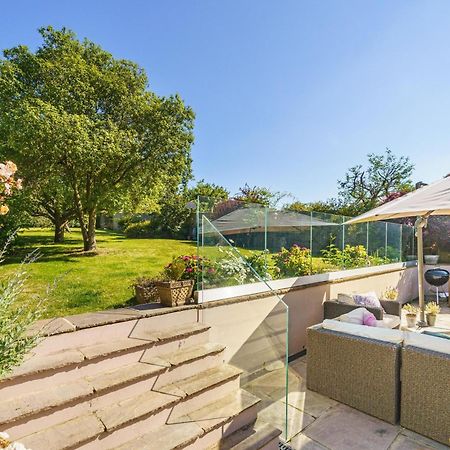 The Brackens Villa Seaview Bagian luar foto