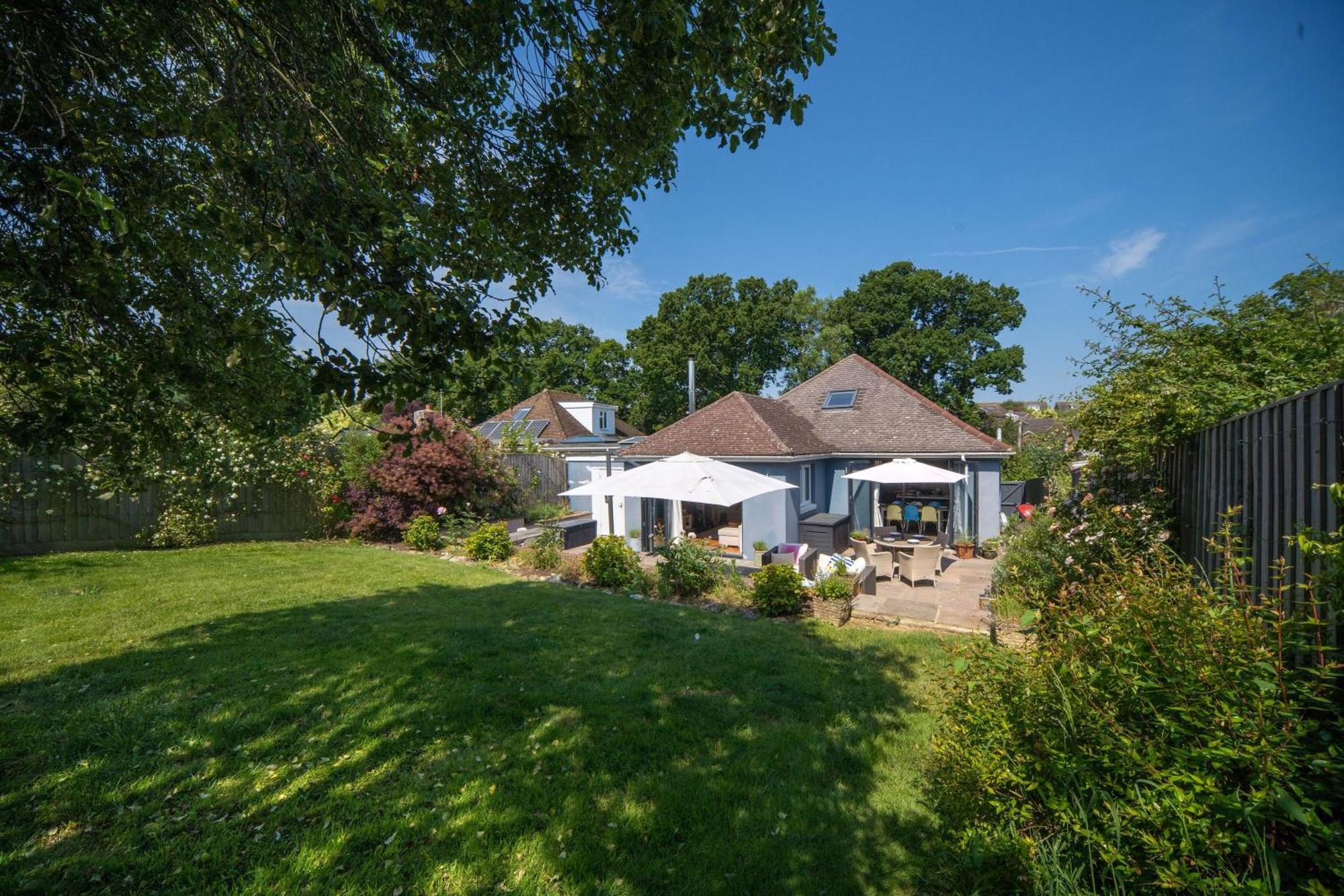 The Brackens Villa Seaview Bagian luar foto