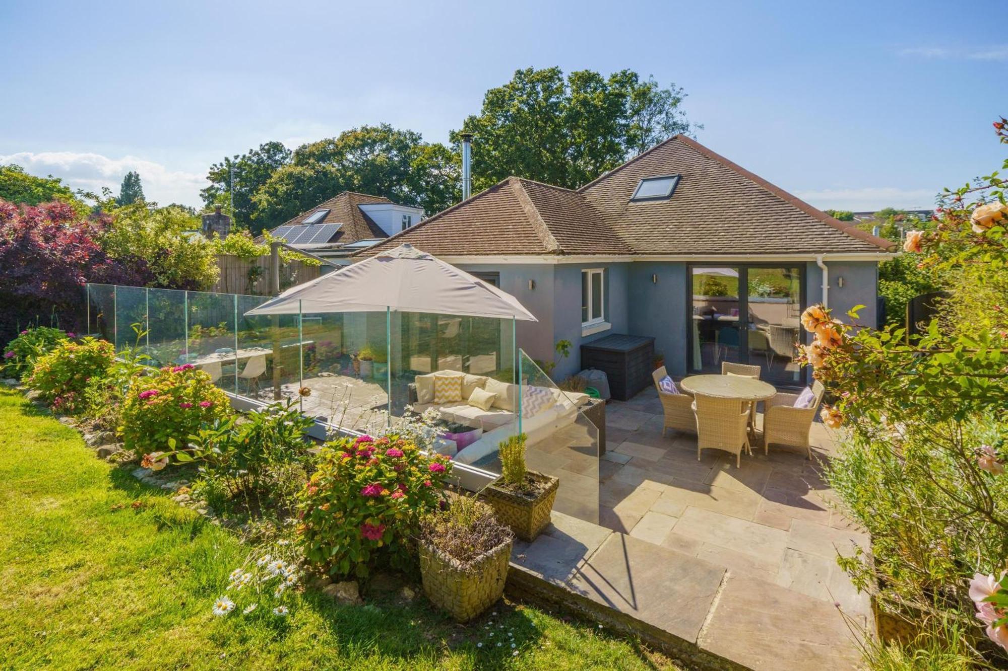The Brackens Villa Seaview Bagian luar foto